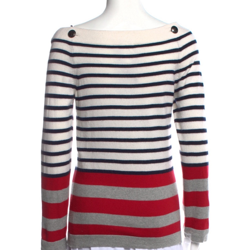 Chanel Cashmere pullover Authentic
